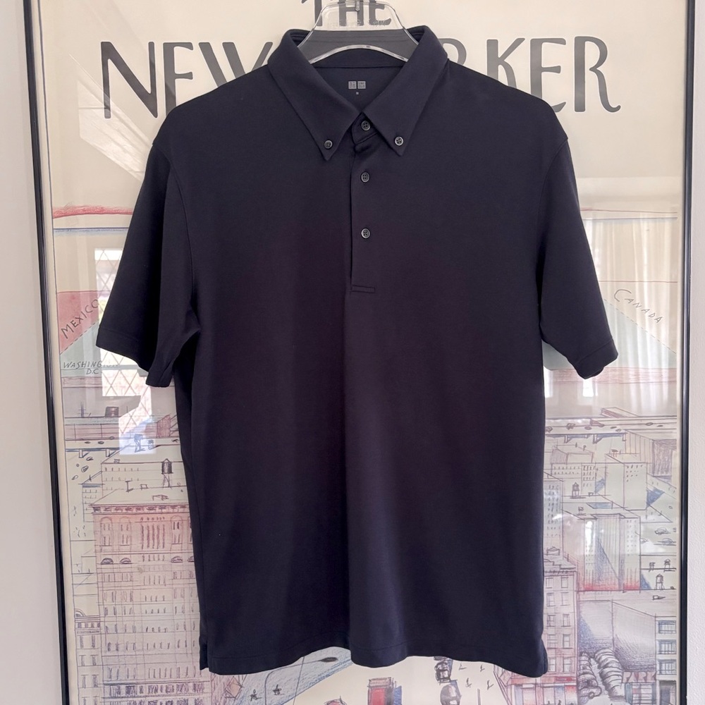 Uniqlo navy men’s pique cotton button down polo size M